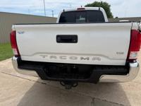 2016 Toyota Tacoma SR5 V6 Nice Truck Norman - Image 5