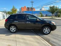 2010 nissan rogue Long Island City - Image 5