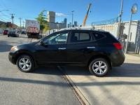 2010 nissan rogue Long Island City - Image 8