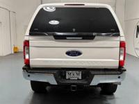 2017 Ford F-350 F350 F 350 Lariat 4X4 6.7L DIESEL /1-OWNER / LIFTED LIFTED Super + MM Investment Cars-Gladstone / WE SHIP NATIONWIDE - Image 7