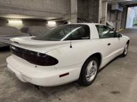 PONTIAC FIREBIRD FORMULA V8 LOW MILES NICE SEATTLE - Image 3