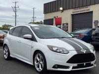 2014 FORD FOCUS ST MANUAL SHARP CLEAN CARFAX RUNS STRONG WE FINANCE FEASTERVILLE - Image 9