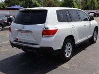 2013 Toyota Highlander FWD 4dr I4 (Natl) _Toyota_ _Highlander_ _Sedan_ - Image 6