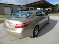 2009 TOYOTA CAMRY LE - Image 4