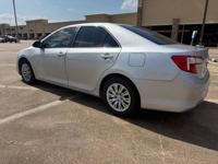 2014 Toyota Camry Houston - Image 7