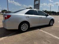 2014 Toyota Camry Houston - Image 8