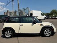 2011 Mini Cooper 2 Dr 6 Speed Manual Clean Car Fax 90.500 Miles Brooklyn - Image 9