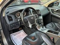 2012 Volvo xc60 AWD T6 Brooklyn - Image 9