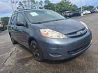 2008 TOYOTA SIENNA WAUKEGAN, ILLINOIS - Image 4