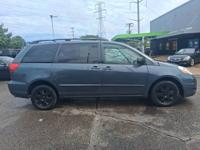 2008 TOYOTA SIENNA WAUKEGAN, ILLINOIS - Image 5