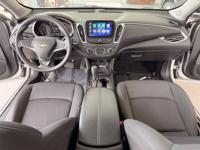 2020 Chevrolet Malibu LT Sedan 4D Shoreline - Image 9