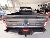 2019 Ford F250 Super Duty Crew Cab XLT Pickup 4D 6 3/4 ft Shoreline - Image 6