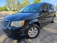 2009 CHRYSLER TOWN AND COUNTRY ZION ILLINOIS
