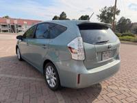 2014 Toyota Prius V - Image 4