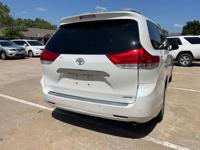 2011 Toyota Sienna 7-Passenger Minivan 4D Edmond @ Legacy Auto - Image 8