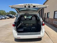 2015 Toyota Sienna XLE 8-Passenger 4D Edmond @ Legacy Auto - Image 10