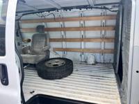 2017 GMC Savanna 2500 3/4 work cargo van 199k Winder, - Image 9