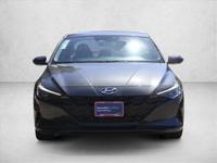 2021 Hyundai Elantra SEL AUTONATION Call (224) 229-0676 or MESSAGE/CHAT to confirm availability - Image 3