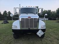 2016 Peterbilt 337 Lube Fuel Service Maintaner Maintenance Truck Non C - Image 4