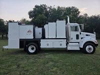 2016 Peterbilt 337 Lube Fuel Service Maintaner Maintenance Truck Non C - Image 6