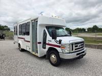 NON CDL 2010 Ford E-350 Shuttle Bus Kansas City - Image 3