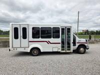 NON CDL 2010 Ford E-350 Shuttle Bus Kansas City - Image 4