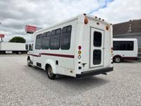NON CDL 2010 Ford E-350 Shuttle Bus Kansas City - Image 8