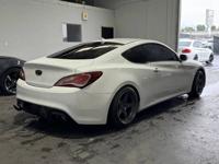 2014 Hyundai Genesis Coupe 3.8 R-SPEC Coupe Hamner Ave. Norco, CA 92860 - Image 5