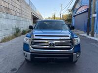 2016 TOYOTA TUNDRA SR5 CREW CAB Staten Island NY - Image 3