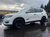 2017 Nissan Rogue SV Awd / STAR WARS Edition/ Pano Roof/ Back-Up Cam Salem-1477 Hawthorne Ave NE - Image 2