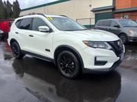 2017 Nissan Rogue SV Awd / STAR WARS Edition/ Pano Roof/ Back-Up Cam Salem-1477 Hawthorne Ave NE - Image 8