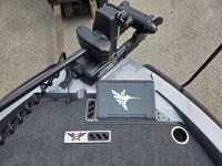 2026 Vexus DVX 22-S with 400hp Mercury V10!! Faribault - Image 9