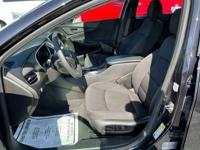 2023 Chevrolet Chevy Malibu 4dr Sdn 1LT - Get Pre-approved today! Aurora, IL - Image 9