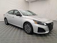 2024 Nissan Altima 2.5 SV Premium Sedan Autos of Chicago - Image 3