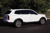 2023 Kia Telluride LX SUV Victory Motors of Colorado - Image 5