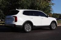 2023 Kia Telluride LX SUV Victory Motors of Colorado - Image 6