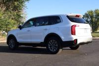 2023 Kia Telluride LX SUV Victory Motors of Colorado - Image 8