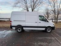 2015 MERCEDES-BENZ SPRINTER 2500 HIGH TOP 144»WB THERMO KING V-300 MAX PHILADELPHIA PA - Image 4