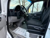 2015 MERCEDES-BENZ SPRINTER 2500 HIGH TOP 144»WB THERMO KING V-300 MAX PHILADELPHIA PA - Image 10