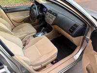 2005 Honda Civic hybrid Vancouver - Image 8