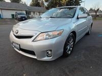 2011 Toyota Camry hybrid Vancouver - Image 5