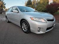 2011 Toyota Camry hybrid Vancouver - Image 6