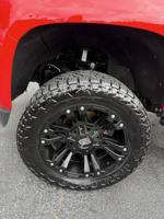 2016 GMC Canyon SLE 4x4 4dr Crew Cab 5 ft. SB + Gator Truck Center of Ocala - Image 9