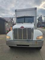 2010 Peterbilt 330 26 Box Truck Under CDL!!! Chicago - Image 4