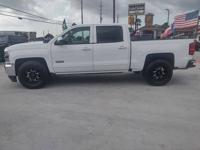 18 Chevy Silverado 1500 LT 4x2 4dr Crew Cab 5.8 ft financing Available Houston - Image 5