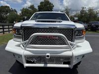 2017 GMC Sierra 2500HD Denali 4x4 4dr Crew Cab SB + Gator Truck Center of Ocala - Image 4