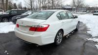 2014 Honda Accord - Financing Available! Elgin - Image 6