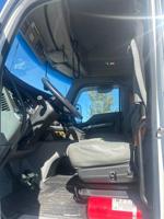 2018 Kenworth T680 Sleeper Truck Nogales - Image 7