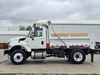 2010 INTERNATIONAL 7400 HD Dump Truck Allison Auto DT466 AC 65K LOW MI St Joseph MO - Image 10