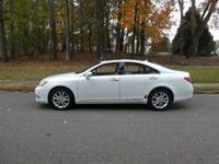 Lexus ES 350 ONE OWNER and NO DEALER FEES Dawsonville / Cumming - Image 3